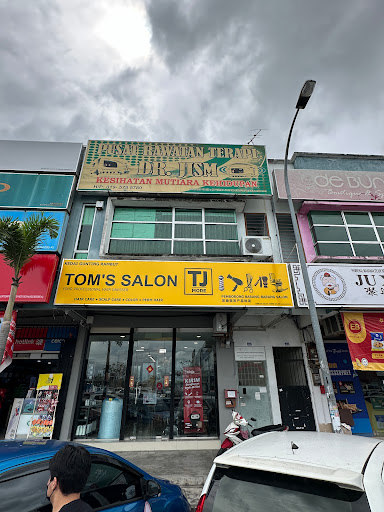 Tom's Salon Tom's Salon