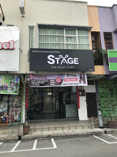 Stage hair and beauty studio