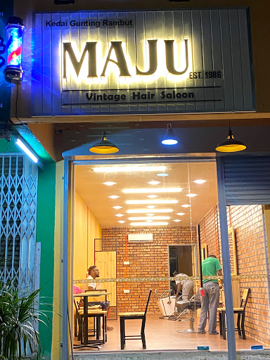 Kedai Gunting Rambut Maju (Maju Hair Salon) Kedai Gunting Rambut Maju (Maju Hair Salon)
