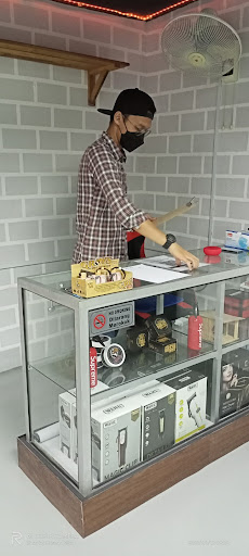 AZFAR BADAR BARBERSHOP