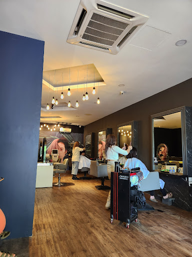 PHILO Hair Studio - Flora Utama Branch PHILO Hair Studio - Flora Utama Branch