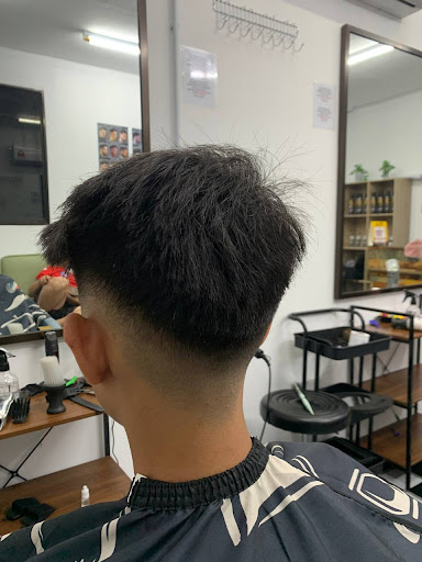 QUICK CUT HAIR STUDIO QUICK CUT HAIR STUDIO