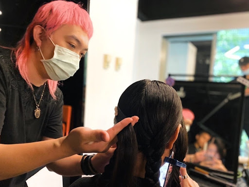 街头发型屋 (The Street Cuts Salon) 街头发型屋 (The Street Cuts Salon)
