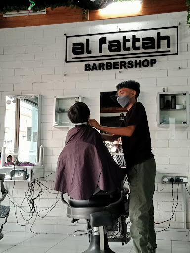 hitbarberclassicXalfattahbarbershop hitbarberclassicXalfattahbarbershop