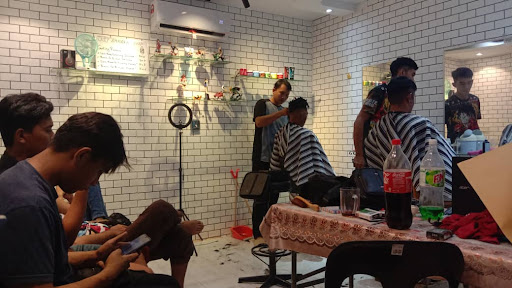 JSJ BARBER SHOP JSJ BARBER SHOP