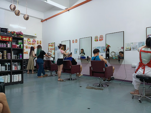 MP HAIR STUDIO MP HAIR STUDIO