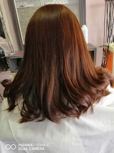 BARBER SALON 理发屋 BARBER SALON 理发屋