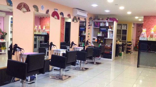 Mek Kebaya Hair Studio UNISEX Mek Kebaya Hair Studio UNISEX