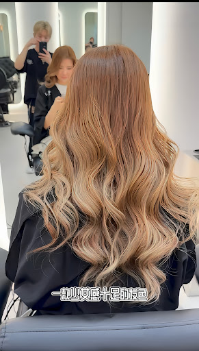 Capelli Hair Studio (Desmond Ho) Bayu Tinggi Klang Capelli Hair Studio (Desmond Ho) Bayu Tinggi Klang