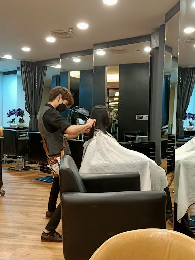 Reds Hairdressing Reds Hairdressing
