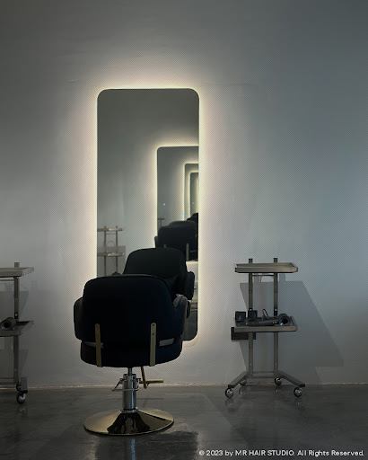 MR Hair Studio MR Hair Studio
