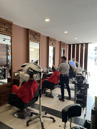 Leaf Hair Studio Leaf Hair Studio