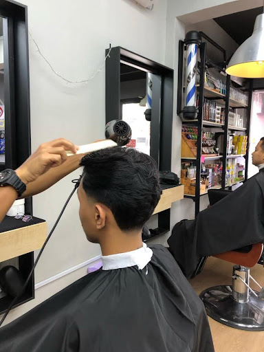 HiT BARBER CLASSIC TAMAN YAYASAN HiT BARBER CLASSIC TAMAN YAYASAN