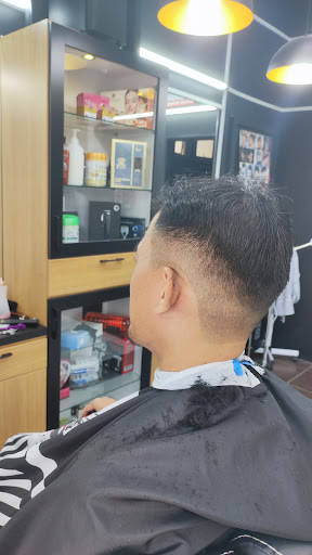 Unisex salon pagoh Unisex salon pagoh