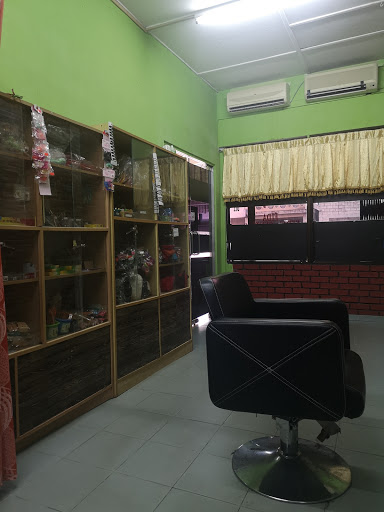 Kedai Gunting Rambut Fida Kedai Gunting Rambut Fida