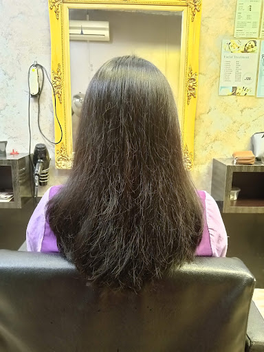 Sin Beauty Saloon 小屋美容髮型屋 Sin Beauty Saloon 小屋美容髮型屋